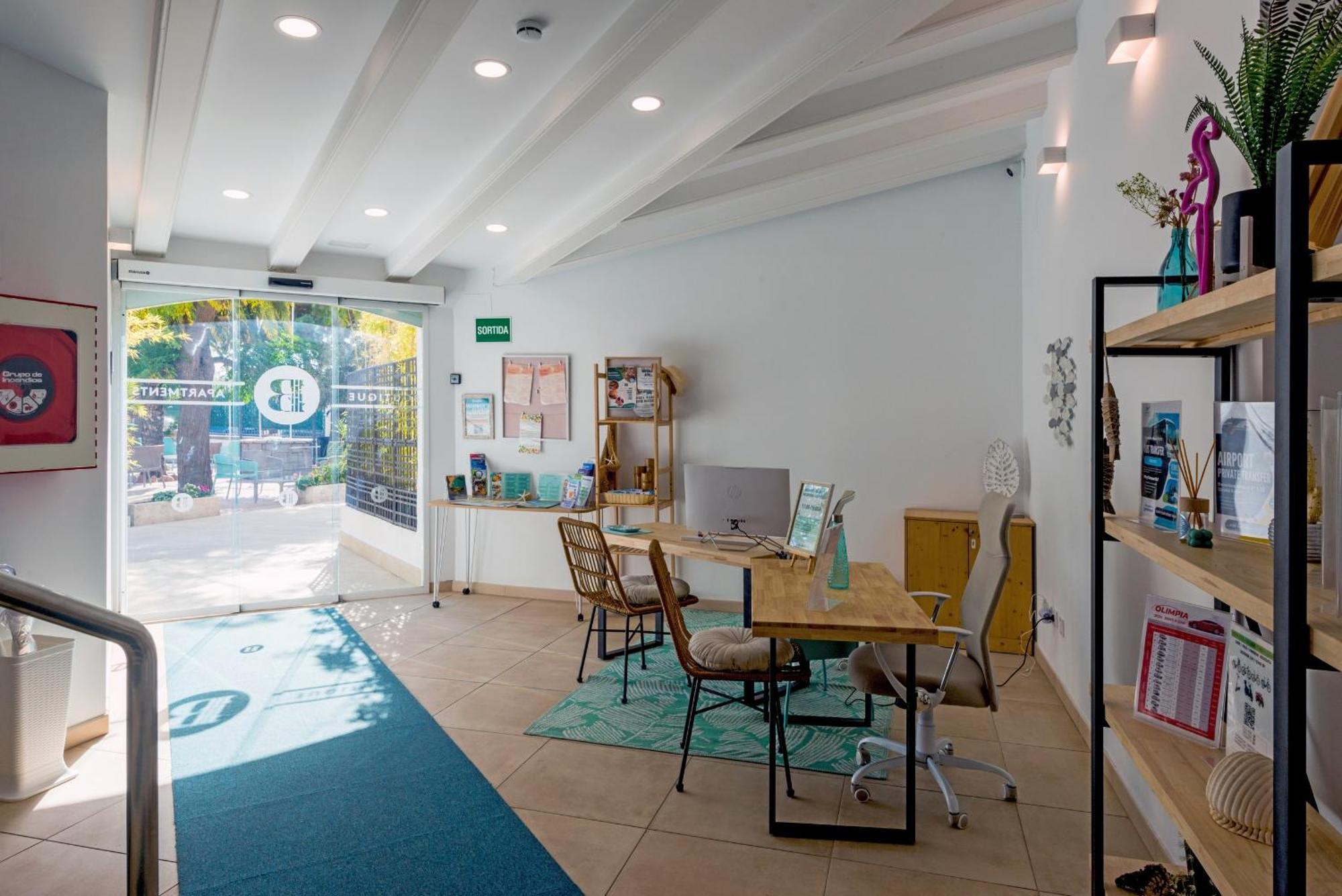 Bamblue Boutique Apartments Pineda de Mar Exteriör bild