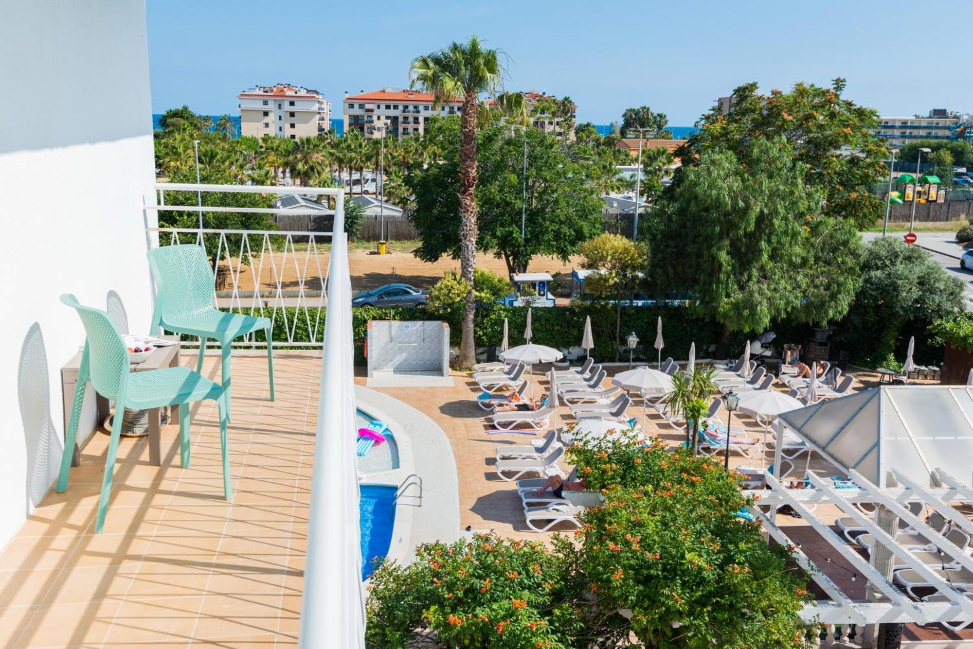 Bamblue Boutique Apartments Pineda de Mar Exteriör bild
