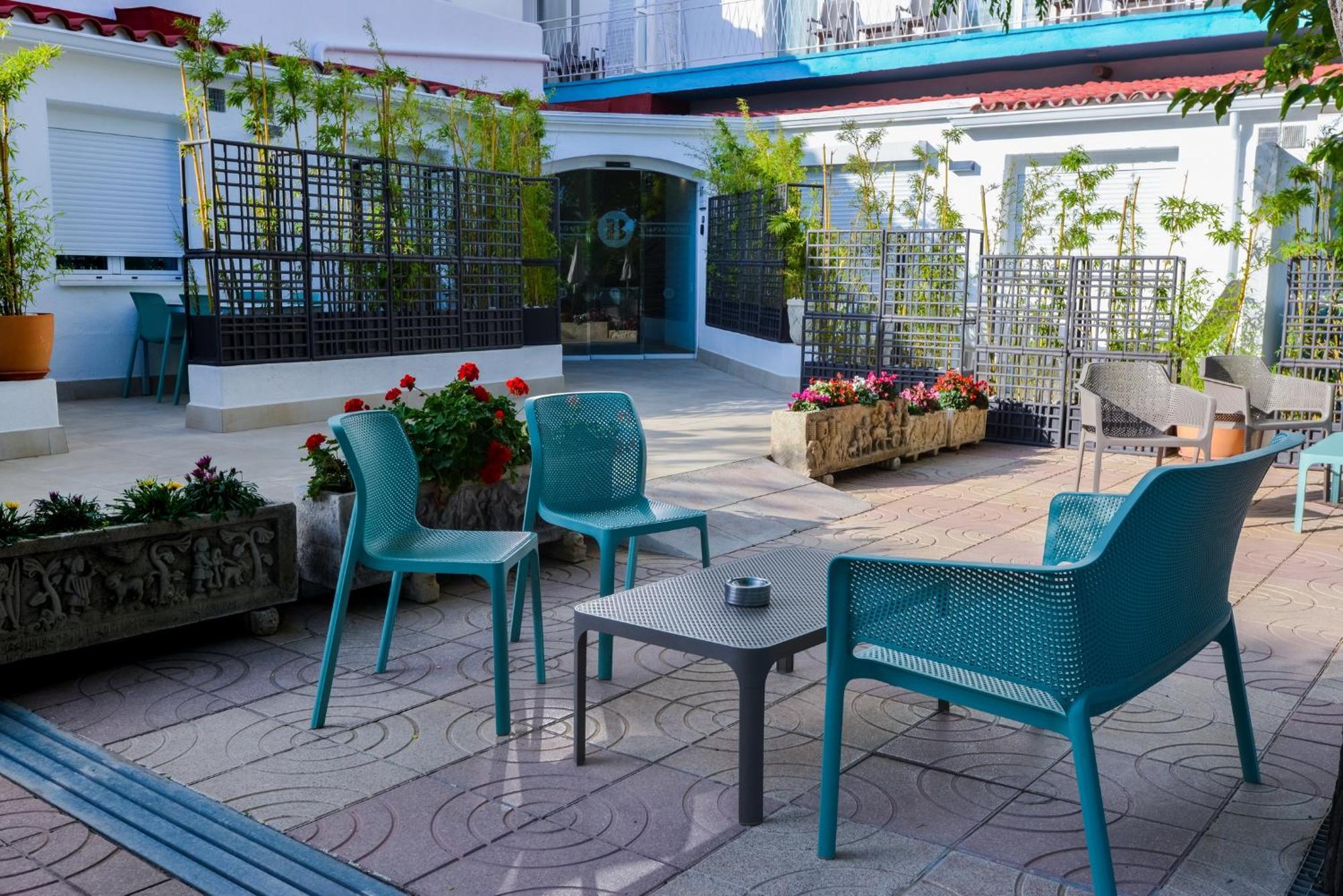 Bamblue Boutique Apartments Pineda de Mar Exteriör bild