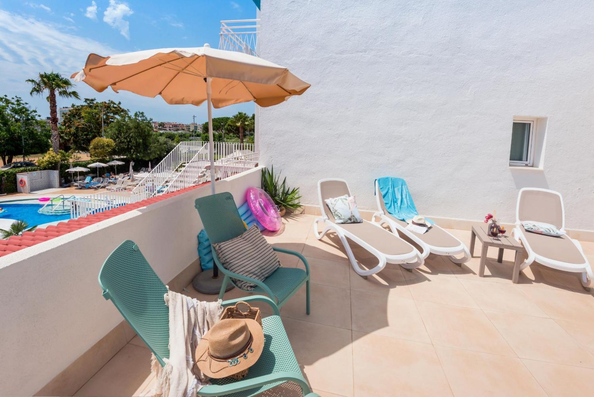Bamblue Boutique Apartments Pineda de Mar Exteriör bild